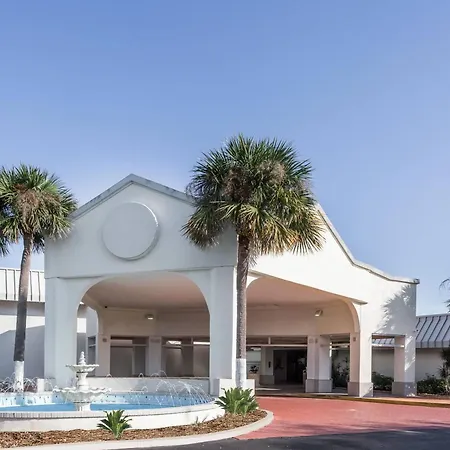 Days Inn By Wyndham St. Petersburg / Tampa Bay Area